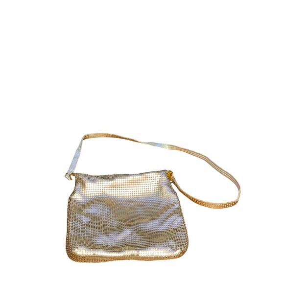 Vintage Whiting and Davis gold wristlet purse in excellent condition - Picture 1 of 9